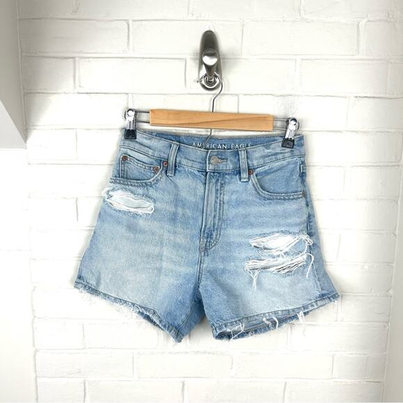 American Eagle Strigid Highest Rise Distressed 90s Boyfriend Denim Shorts Size 0 - Picture 1 of 13